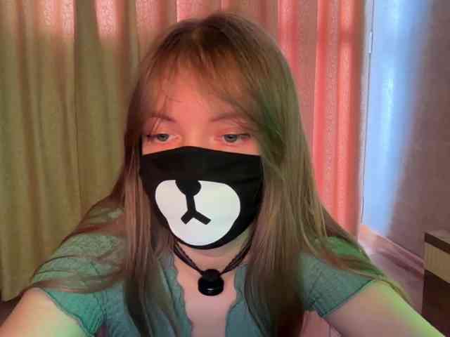 Tvoy_Medvezhenok webcam