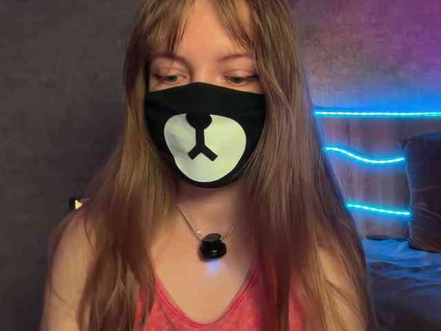 Tvoy_Medvezhenok webcam