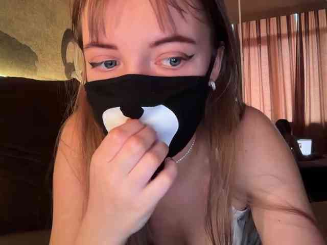 Tvoy_Medvezhenok webcam