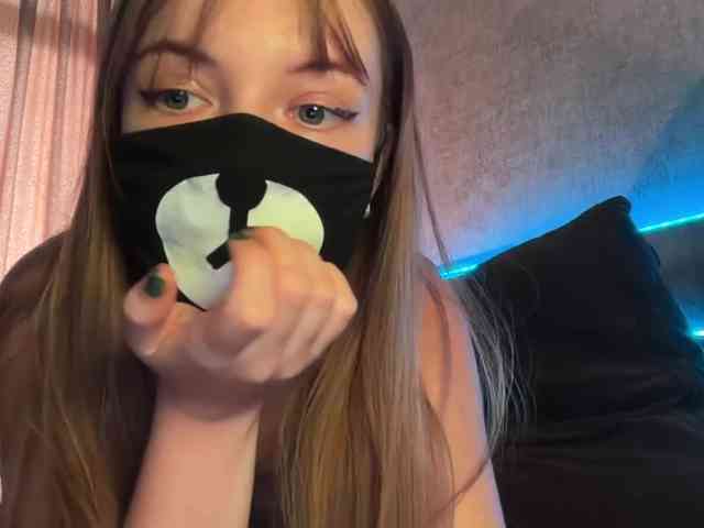 -Summer- Sex Cam Show