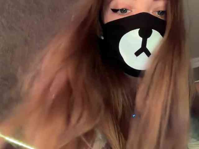 Tvoy_Medvezhenok webcam