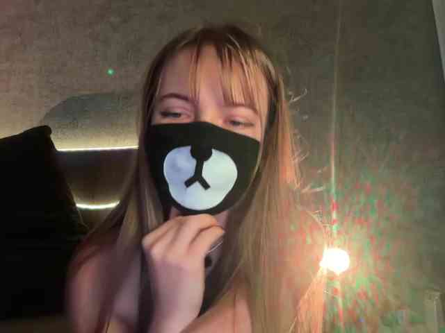 Tvoy_Medvezhenok webcam