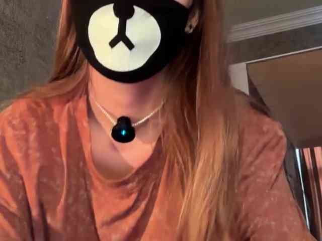 Tvoy_Medvezhenok webcam