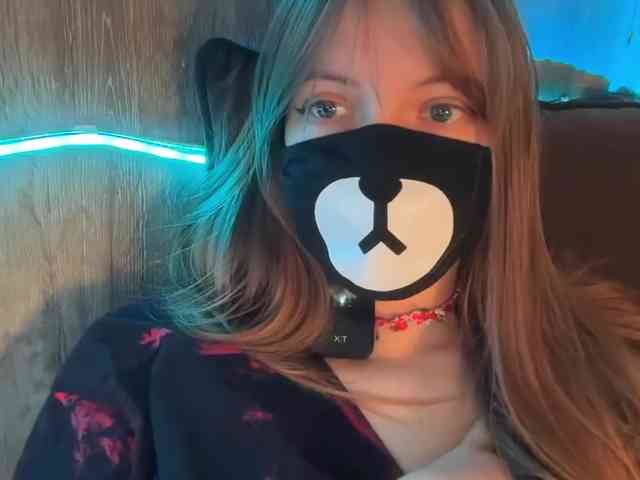 Tvoy_Medvezhenok webcam