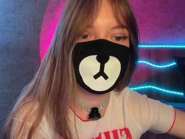 Tvoy_Medvezhenok webcam