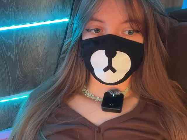 Tvoy_Medvezhenok webcam