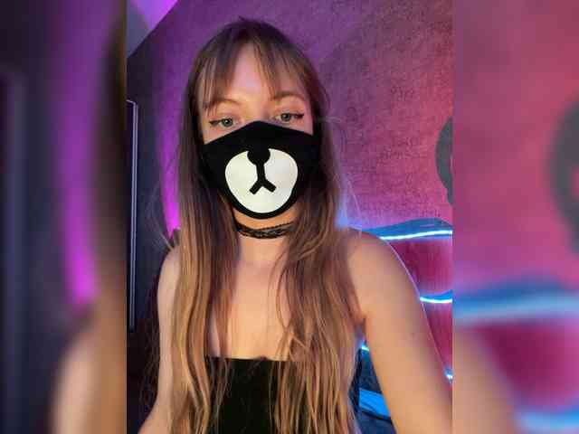 Tvoy_Medvezhenok webcam