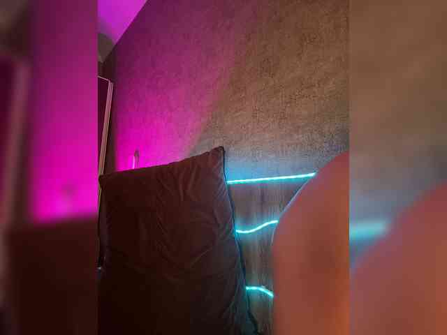 -Summer- Sex Cam Show