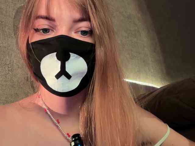Tvoy_Medvezhenok webcam