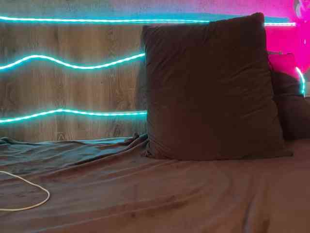 Tvoy_Medvezhenok webcam