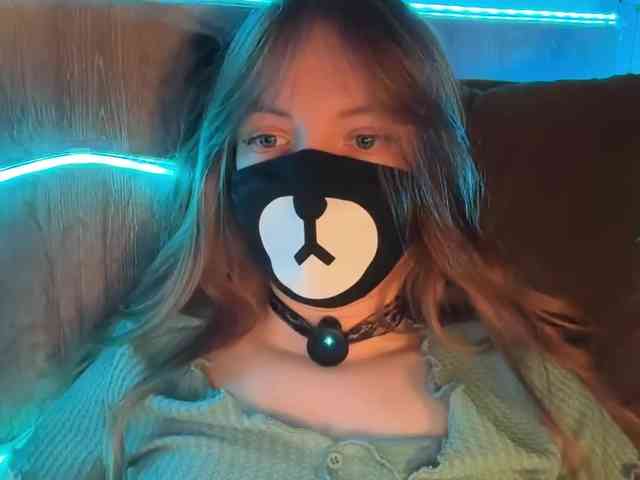 Tvoy_Medvezhenok webcam