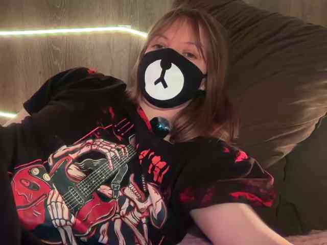 Tvoy_Medvezhenok webcam