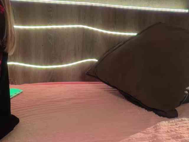 Tvoy_Medvezhenok webcam