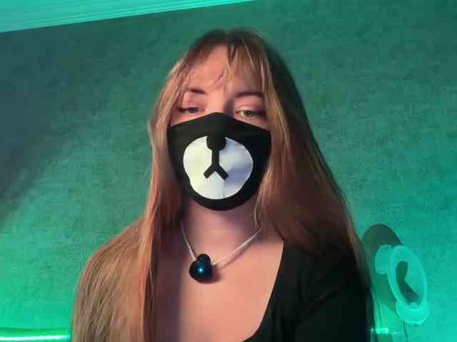-Summer- Sex Cam Show