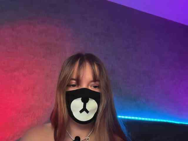 Tvoy_Medvezhenok webcam