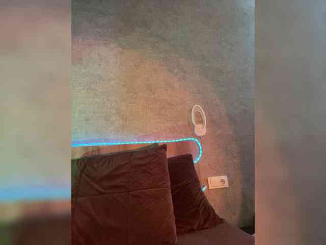 -Summer- Sex Cam Show