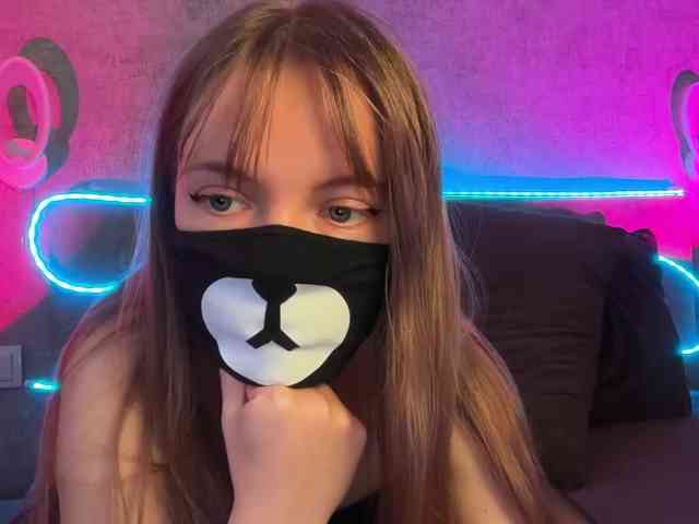 Tvoy_Medvezhenok webcam