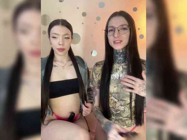 SIBERIANGIRLS webcam