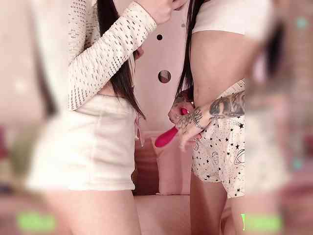 SIBERIANGIRLS webcam