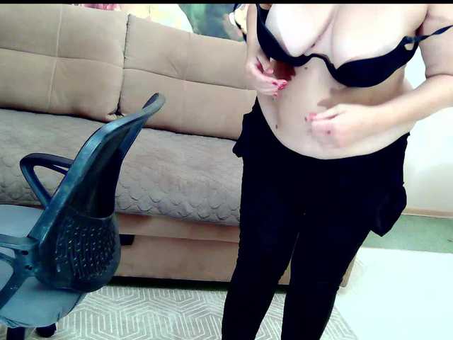 frau-martha live cam on BongaCams