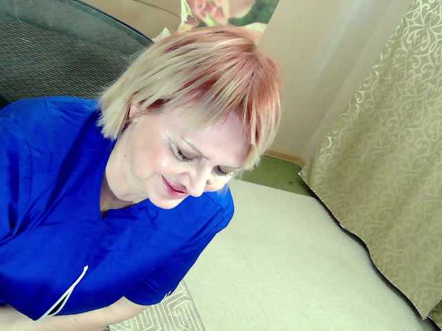 frau-martha live cam on BongaCams
