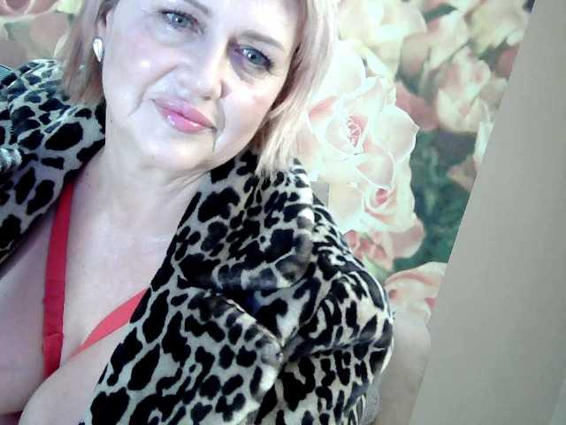 frau-martha live cam preview