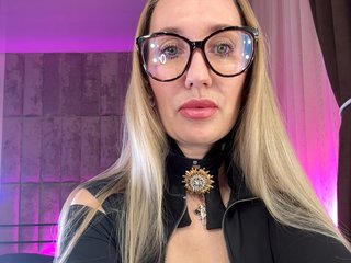 FreyaGreen Porn Show