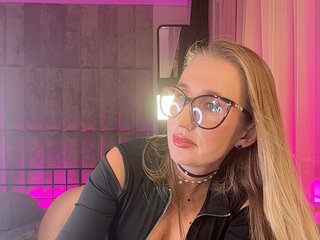 FreyaGreen Porn Show