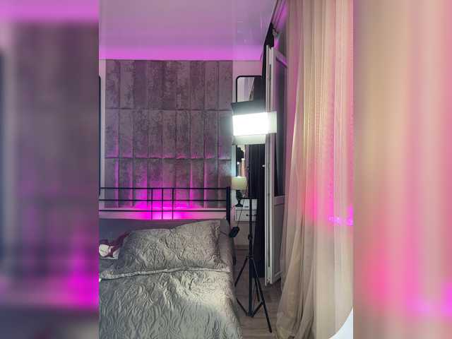 FreyaGreen live cam on BongaCams