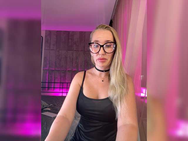 FreyaGreen live cam on BongaCams