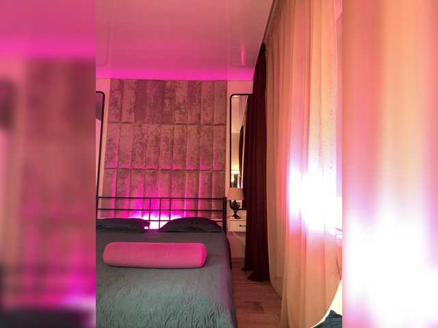 le modèle FreyaGreen est en webcam porno dans un show sur le site bongacams, il possède les tags suivants: White/Caucasian,Blonde,Shaved