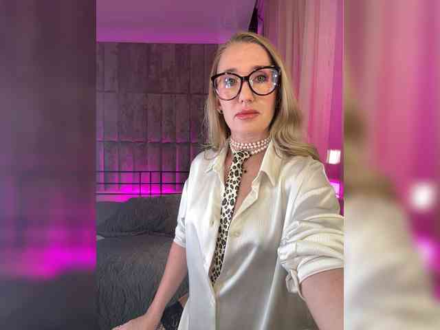 FreyaGreen webcam