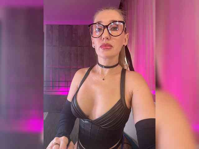 FreyaGreen webcam