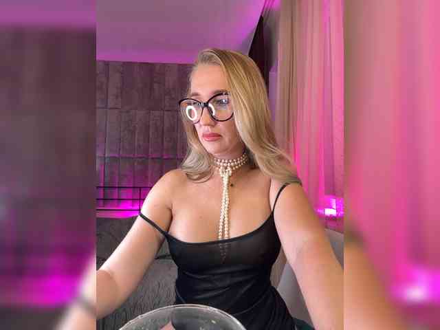 FreyaGreen webcam