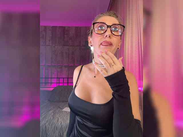 FreyaGreen webcam