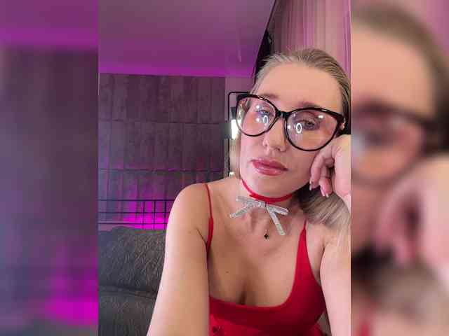 FreyaGreen webcam