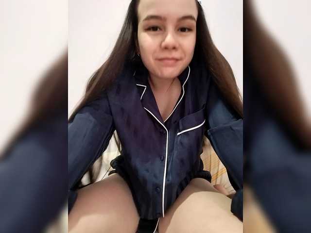 Lona-S's BongaCams show and profile