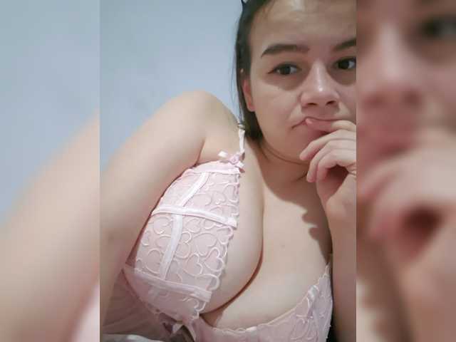 Lona-S live cam on BongaCams