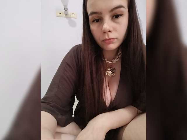 lona-s cam belle