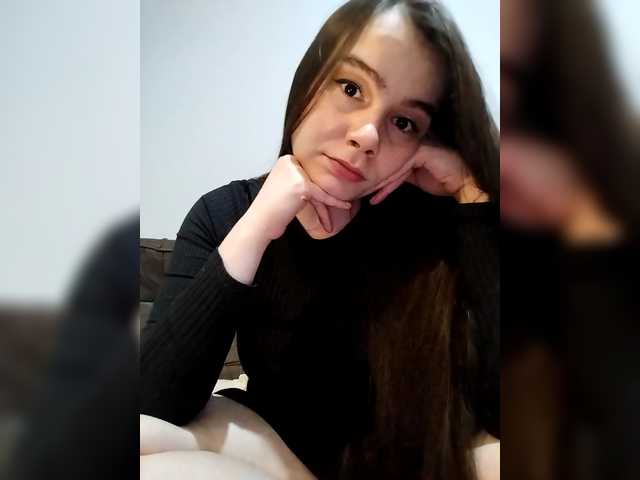 Lona-S's BongaCams show and profile