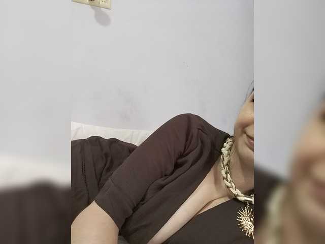 Lona-S live cam on BongaCams