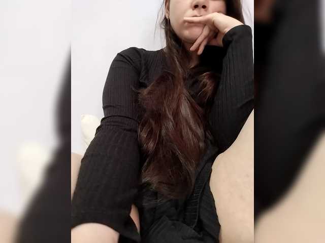 Lona-S's BongaCams show and profile