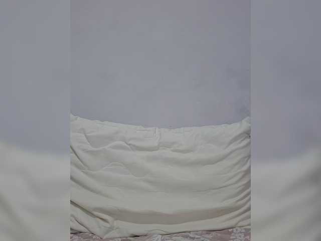Lona-S live webcam show