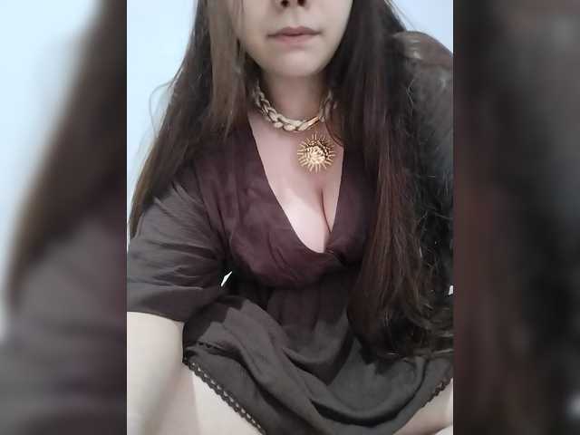 lona-s cam belle