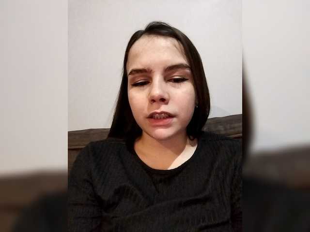 Lona-S's BongaCams show and profile