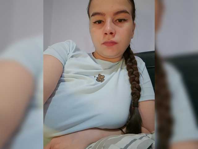 Lona-S, live now on BongaCams