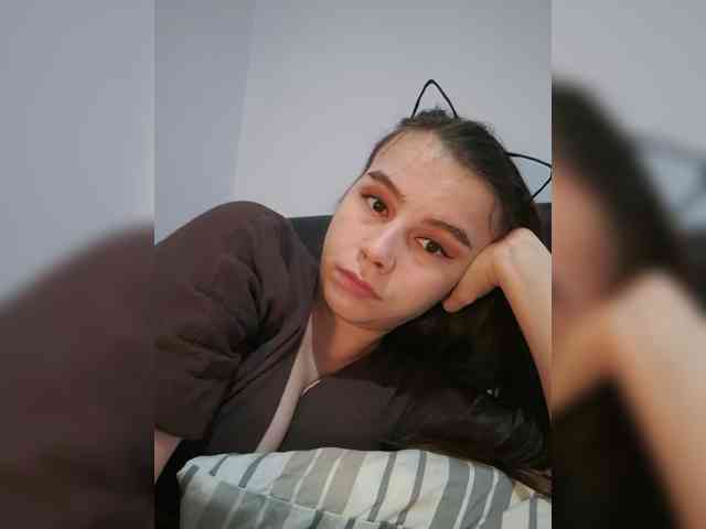 Lona-S - Girl 
