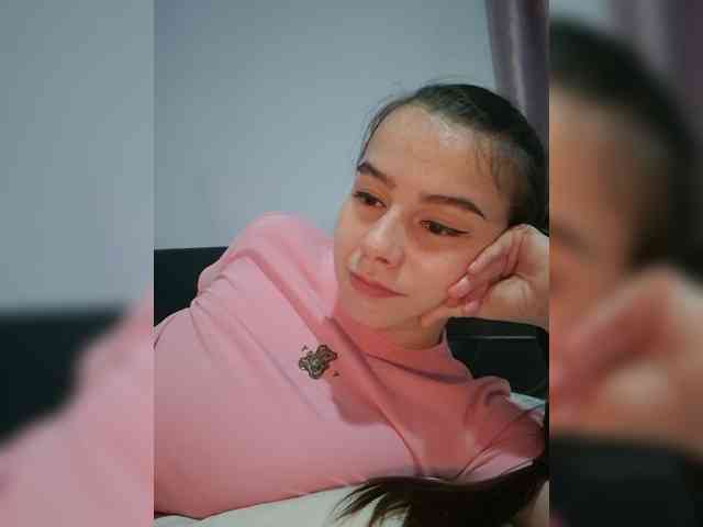 Lona-S Live Webcam on BongaCams