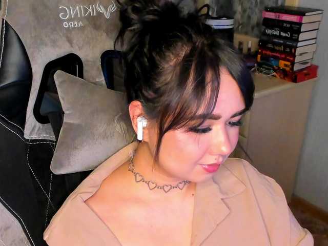 -Carolina-'s BongaCams show and profile