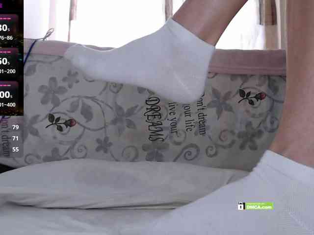 Angelina-1-7 webcam